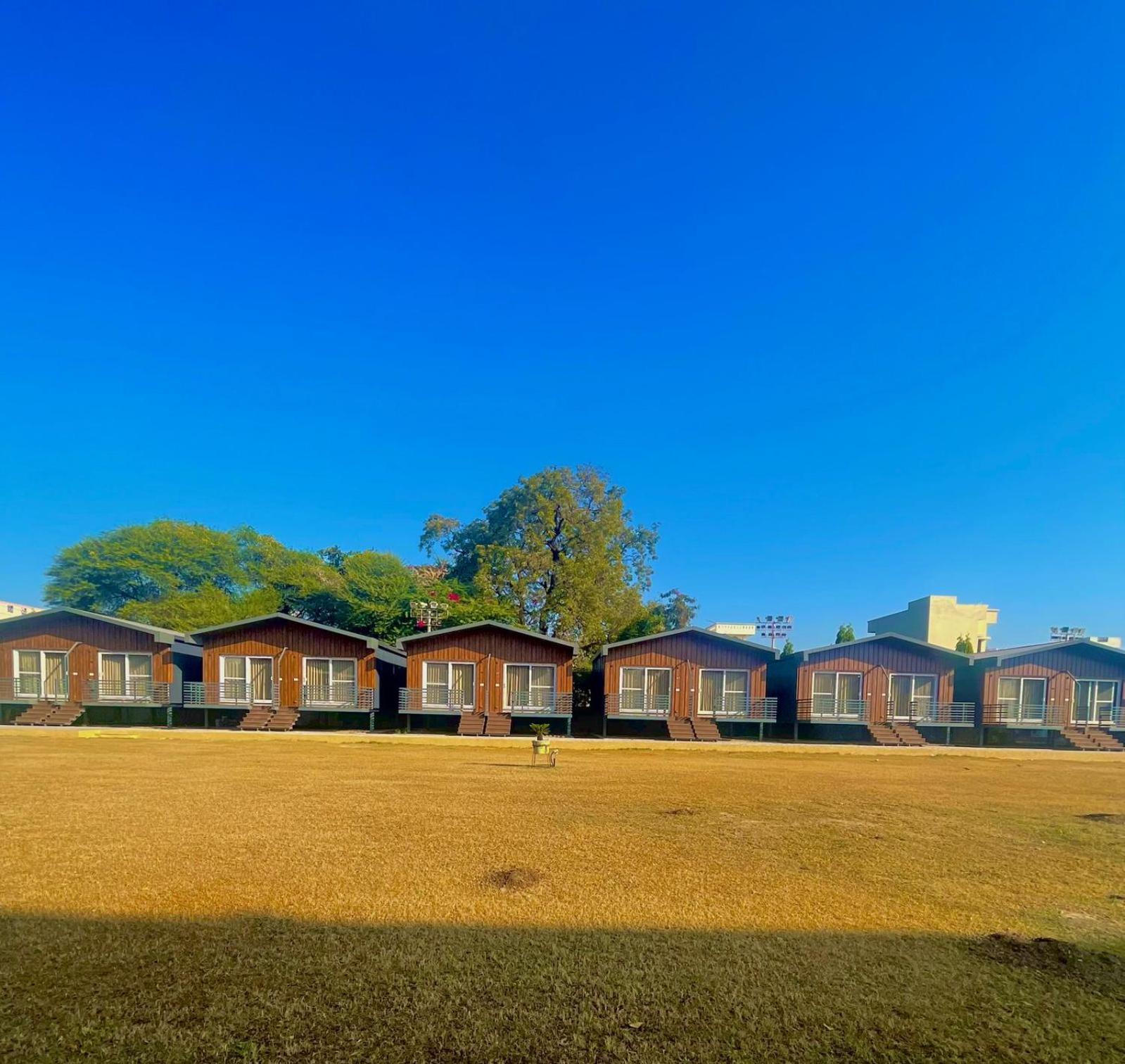 Vrindavan Greens Resort Udaipur Luaran gambar