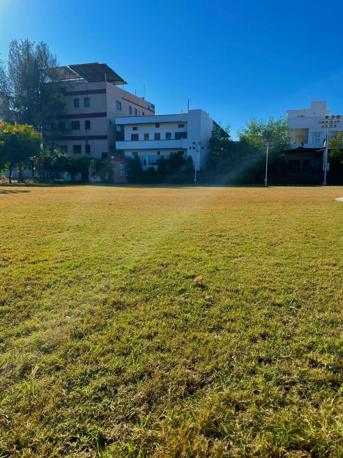 Vrindavan Greens Resort Udaipur Luaran gambar
