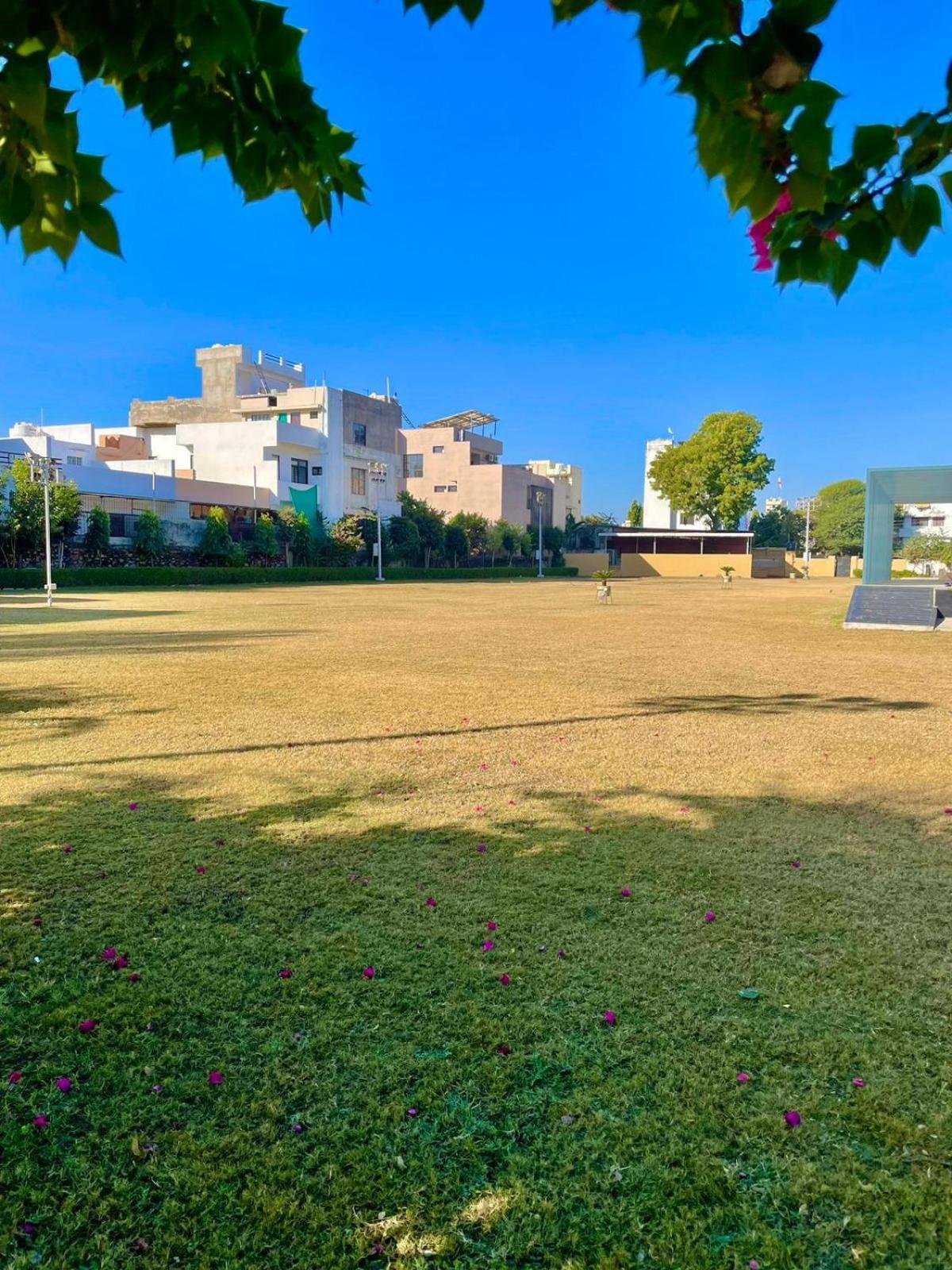 Vrindavan Greens Resort Udaipur Luaran gambar