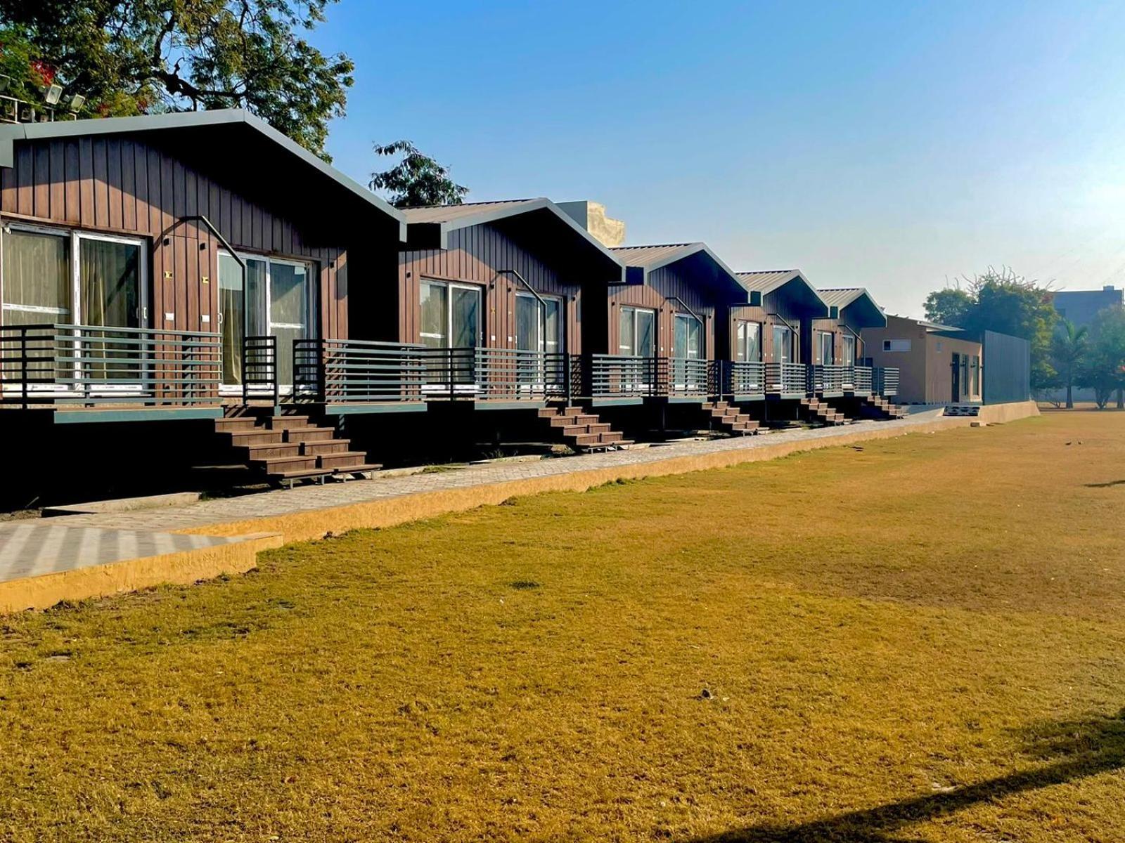 Vrindavan Greens Resort Udaipur Luaran gambar